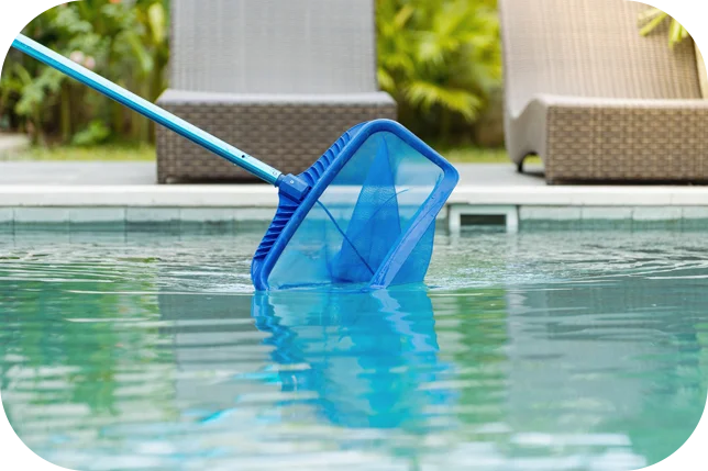 Cleaning a pool